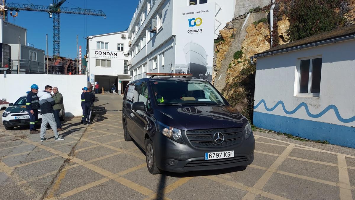 EN IMÁGENES: Fallece un trabajador en Astilleros Gondán, en Castropol