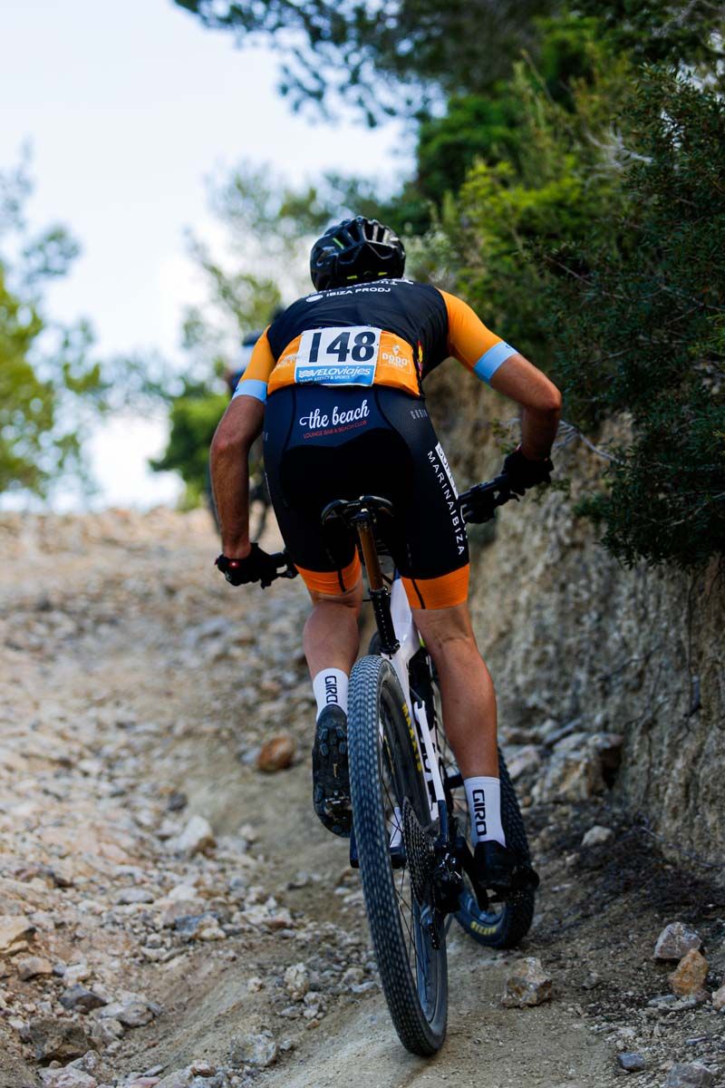 Victorias para Francisco José Medina y Laura Ríos en el Trofeo BTT Portinatx