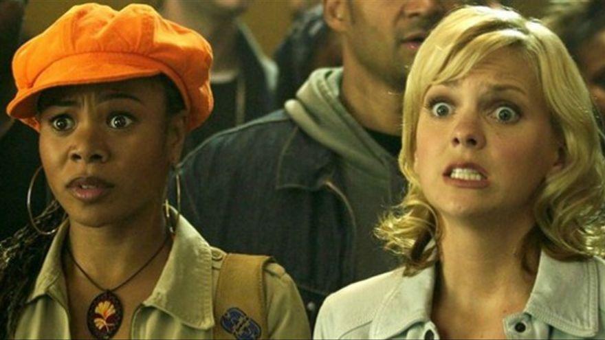 Regina Hall y Anna Faris en &#039;Scary Movie&#039;.