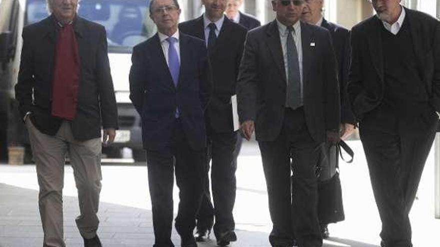 Manuel González, segundo pola esquerda, a súa chegada a RAG. / c. p.