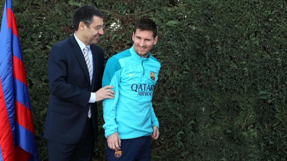 Bartomeu y Messi, en la ciudad deportiva del Barcelona,