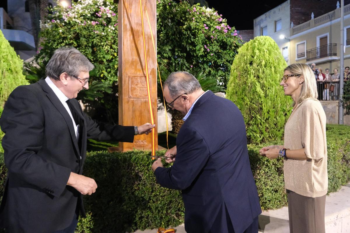 Así ha sido la inaguración y bendición de la nueva escultura de San Francisco de Asís en Crevillent