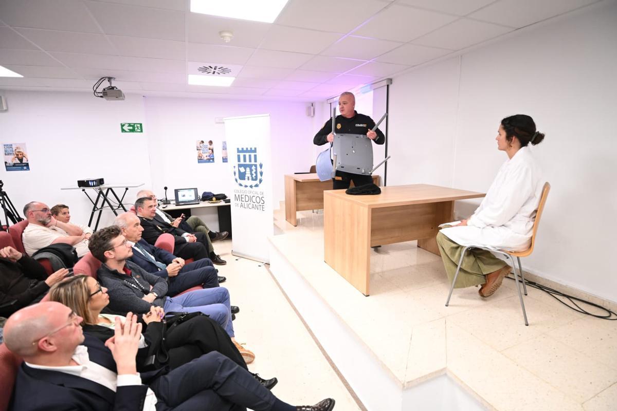 Durante el taller se ha insistido en la importancia de mantener la distancia de seguridad.