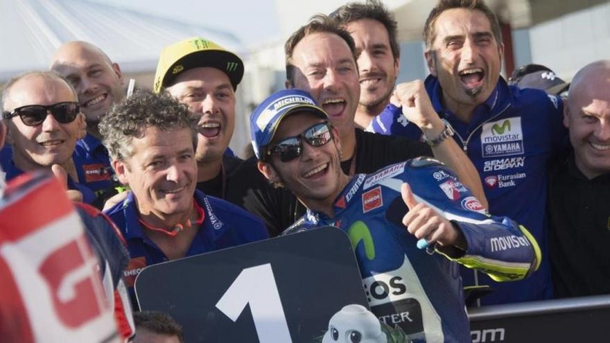 Rossi logra la &#039;pole&#039; de Japón a rebufo de Viñales