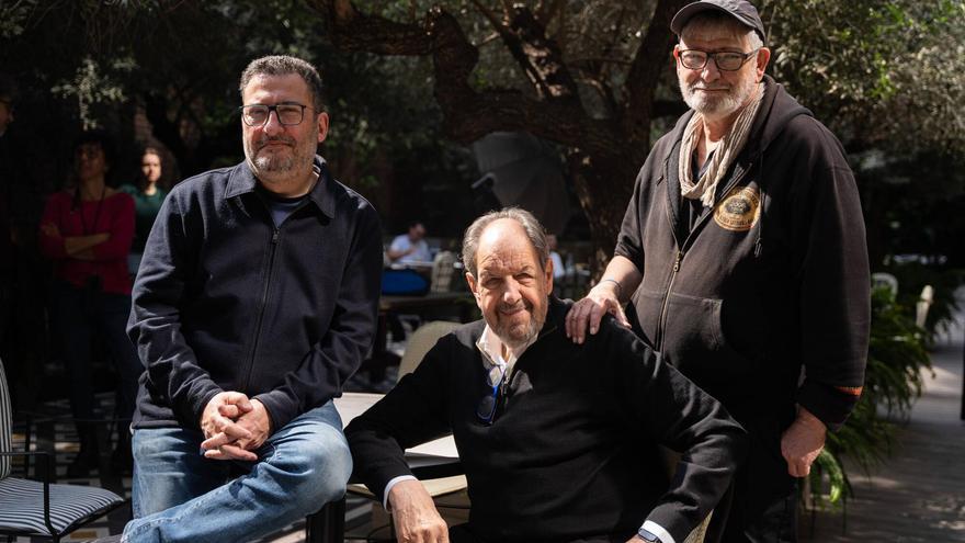 El trío de 'Parenostre': de izquierda a derecha, Toni Soler (guionista y productor), Josep Maria Pou (protagonista) y Manuel Huerga (director).