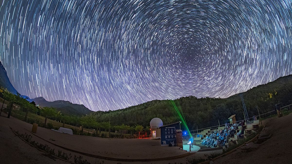 Los expertos opinan que este es uno de los cielos con más estrellas de Europa: así es el camping con observatorio astronómico propio, en plena naturaleza del Pirineo catalán