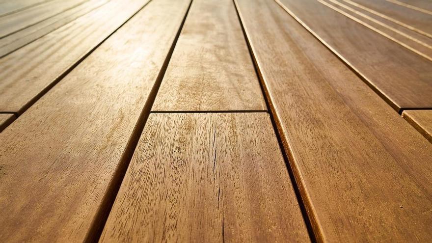 El secret perquè el parquet recuperi la brillantor sense fer obres ni gastar diners de més