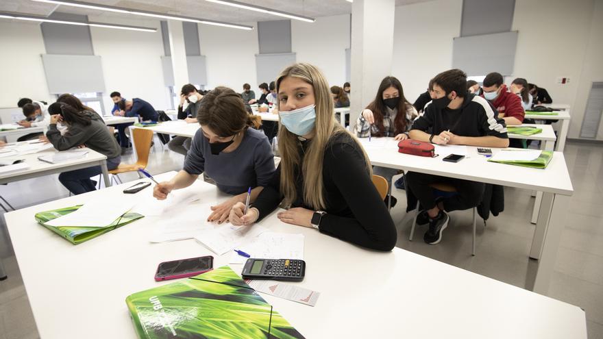 El Dissabte de les Matemàtiques reuneix més de 70 alumnes de Batxillerat a Figueres