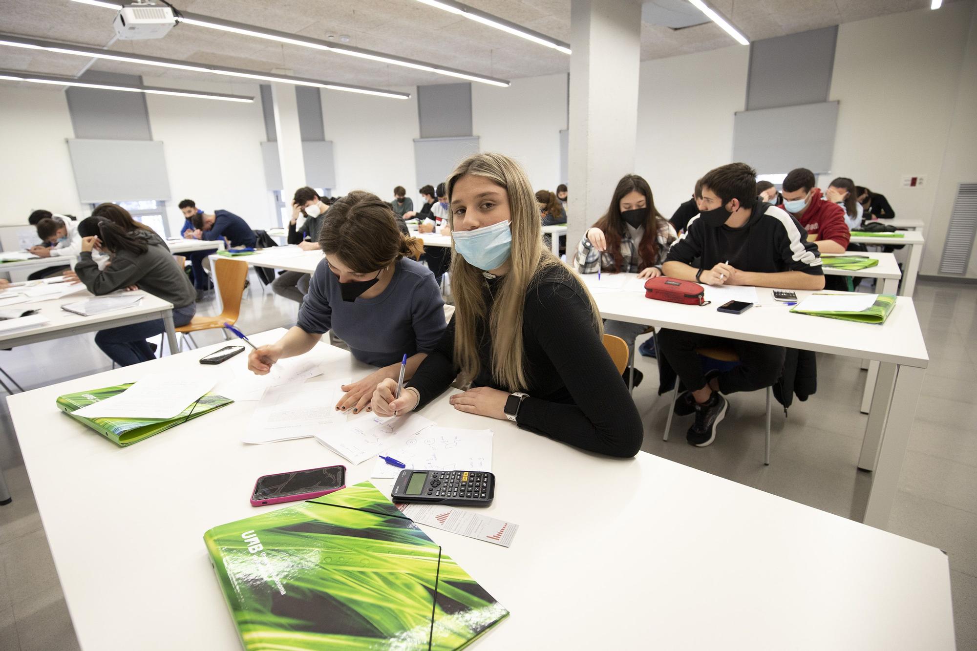 El Dissabte Transfronterer de les Matemàtiques reuneix 70 alumnes de Batxillerat a Figueres