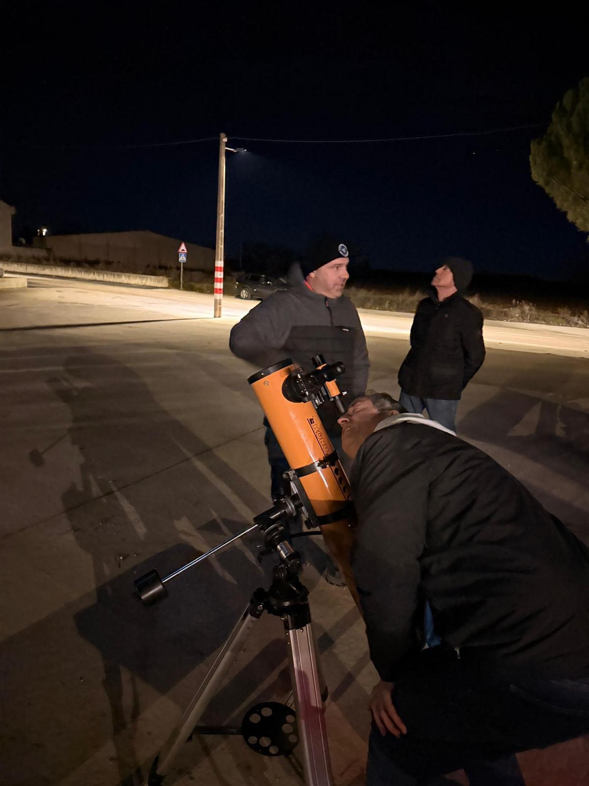La observación astronómica en Arcos de la Polvorosa, en imágenes