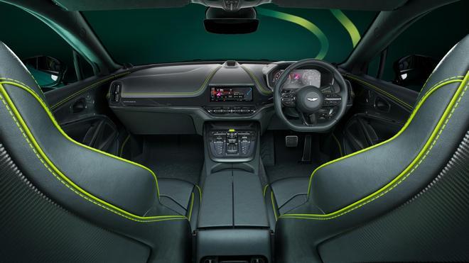 DBX707 AMR24: El SUV más potente de Aston Martin con espíritu de competición