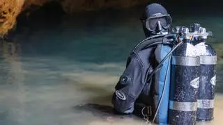 La jueza de Violencia sobre la Mujer llama a seis testigos para esclarecer la muerte de la buceadora en la Cueva del Agua