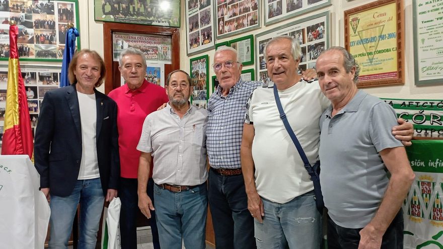 La Gran Peña del Córdoba CF de Castro organiza un acto con la Asociación de Veteranos