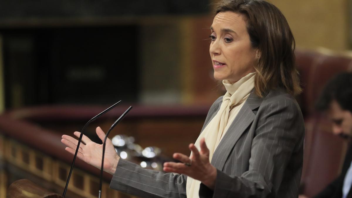 La portavoz del PP en el Congreso, Cuca Gamarra, este jueves, durante su intervención en el pleno sobre el espionaje.