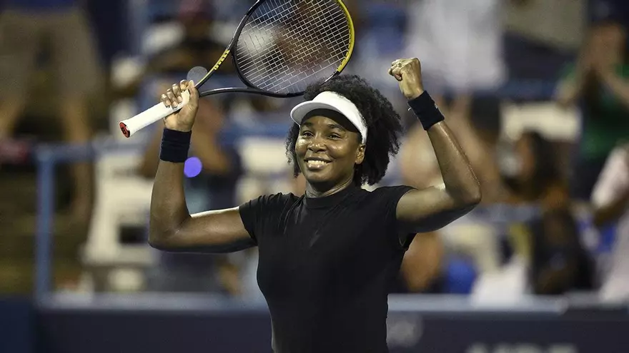 Venus Williams brilla en su vuelta al circuito y se corona con otra victoria