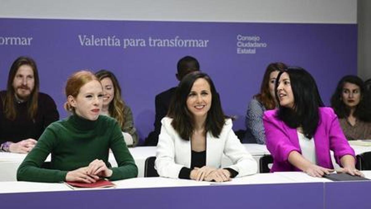 Lilith Verstrynge, Ione Belarra e Idoia Villanueva, en el Consejo Ciudadano Estatal de Podemos.