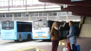 Nueva jornada de paros en el transporte interurbano de A Coruña con amplio seguimiento y sin negociación