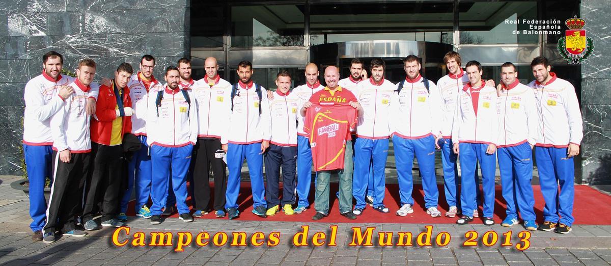 Hispanos, bicampeones del mundo en 2013