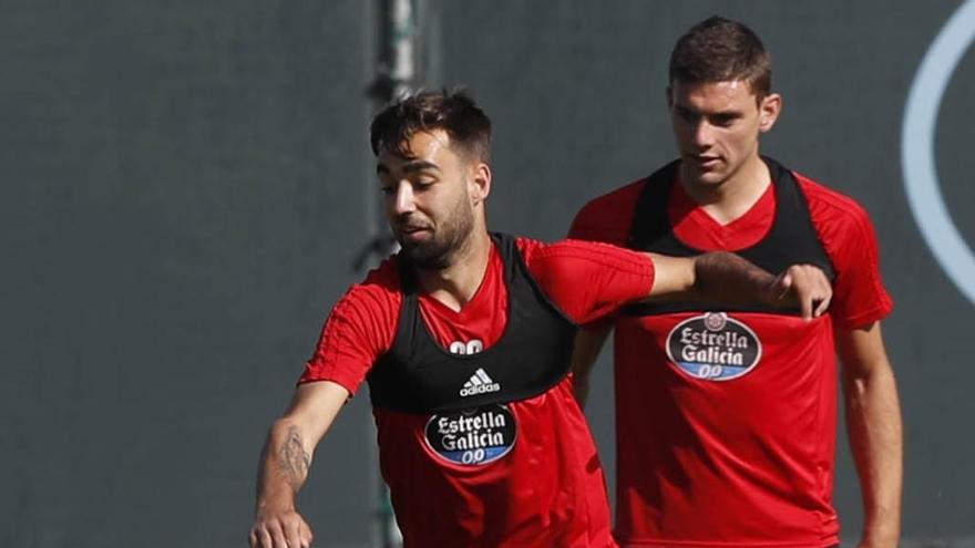 Brais Méndez, durante el entrenamiento de esta mañana del Celta en A Madroa. // Ricardo Grobas