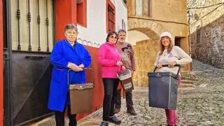 700 vecinos de la parte antigua de Cáceres ya cuentan con cubos para la recogida de basura 'puerta a puerta'