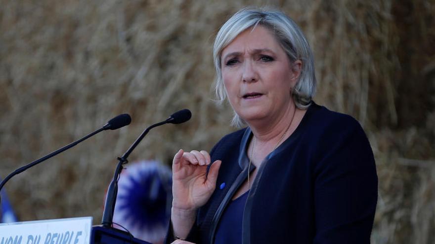 La justicia francesa pide a la Eurocámara levantar la inmunidad a Marine Le Pen