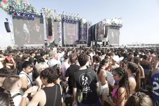 Las imágenes del primer día del Reggaeton Beach Festival 2025