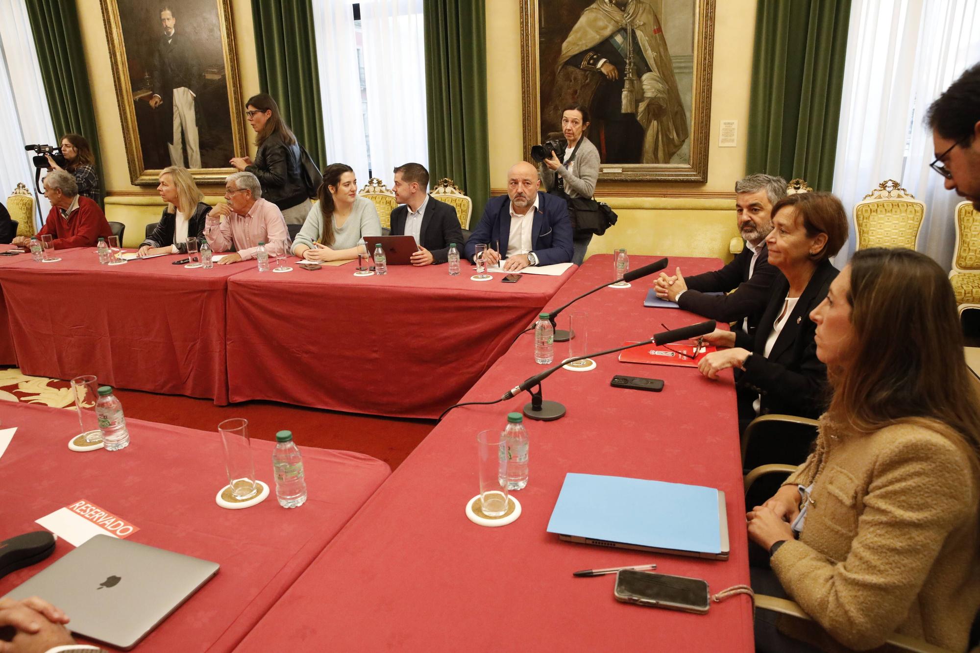 En imágenes: Así fue el consejo social tras el carpetazo al vial de Jove