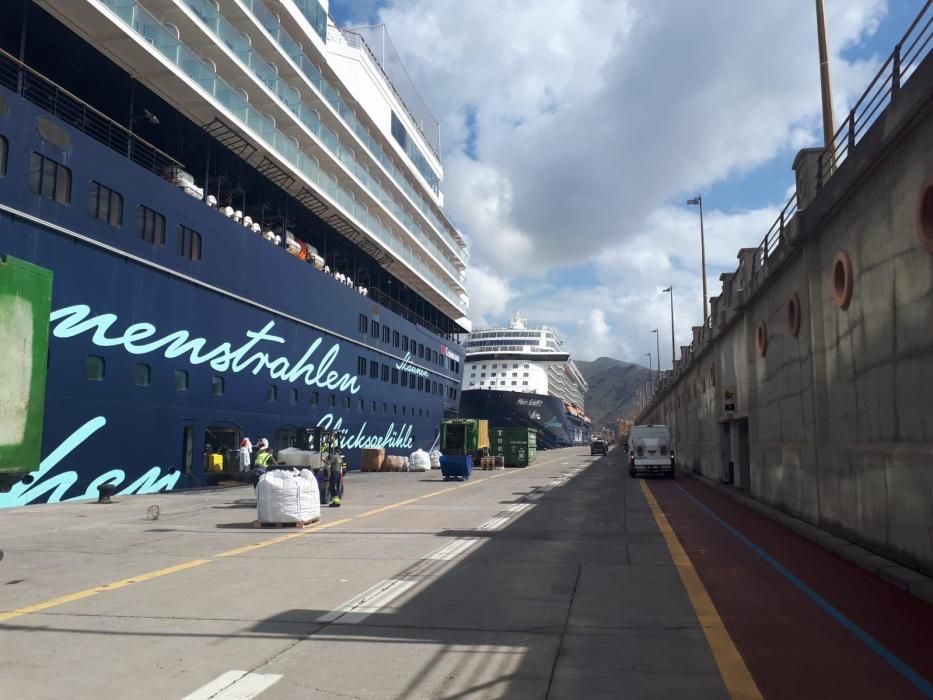 Desembarco de pasajeros de un crucero