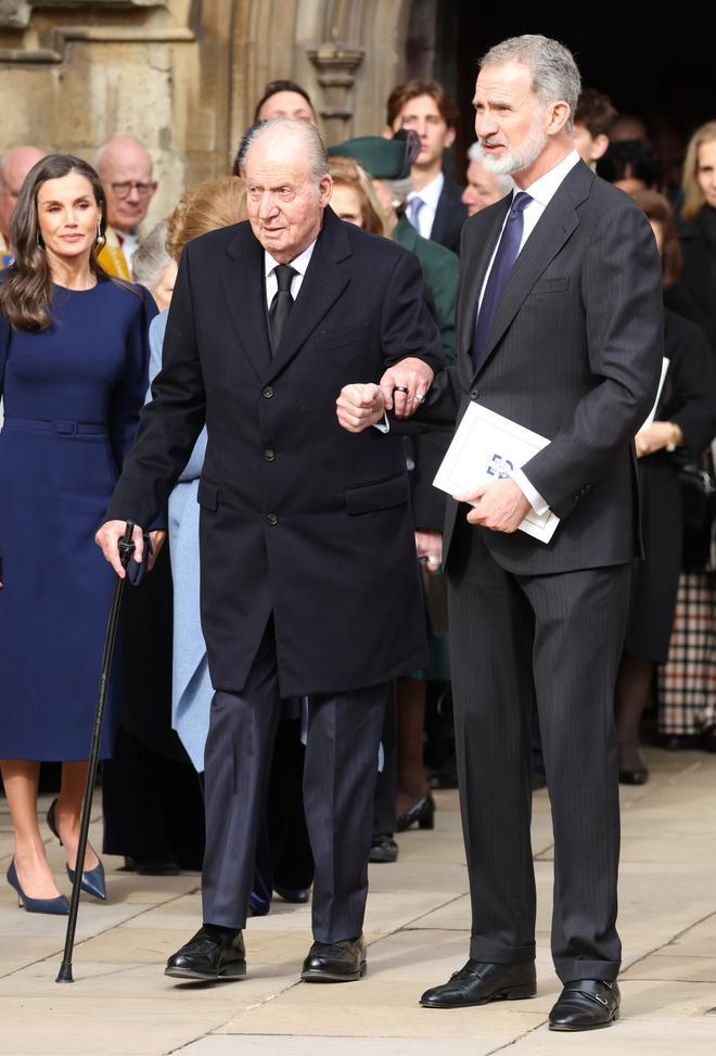 El rey Felipe VI y el rey emérito y la foto de reconciliación en Londres.