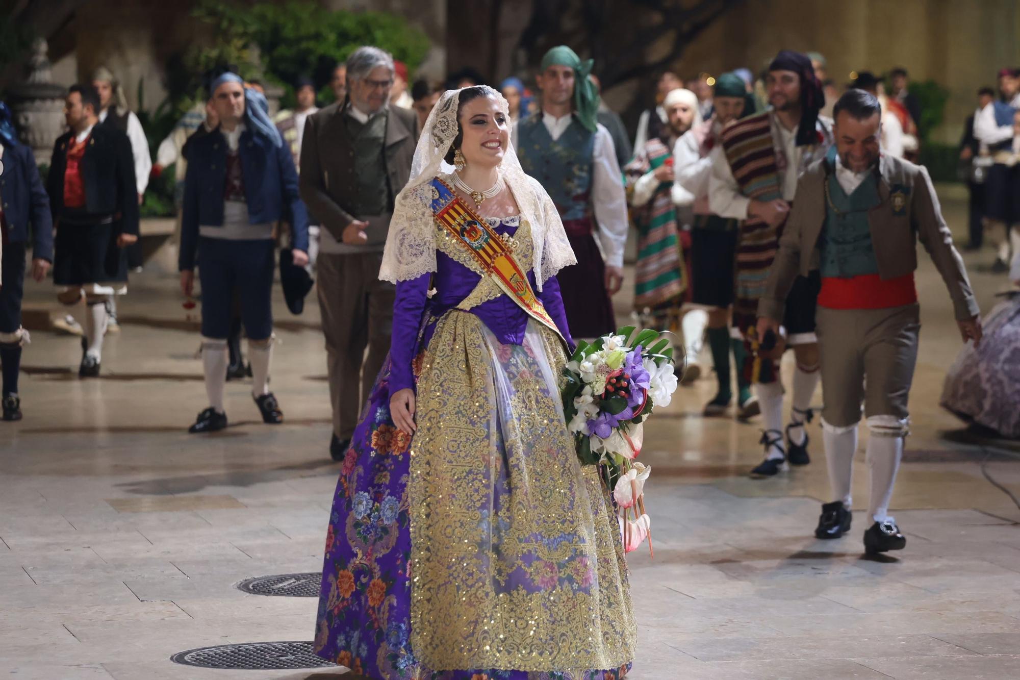 Las falleras mayores de las comisiones en la Ofrenda del 18 de Marzo (y II)