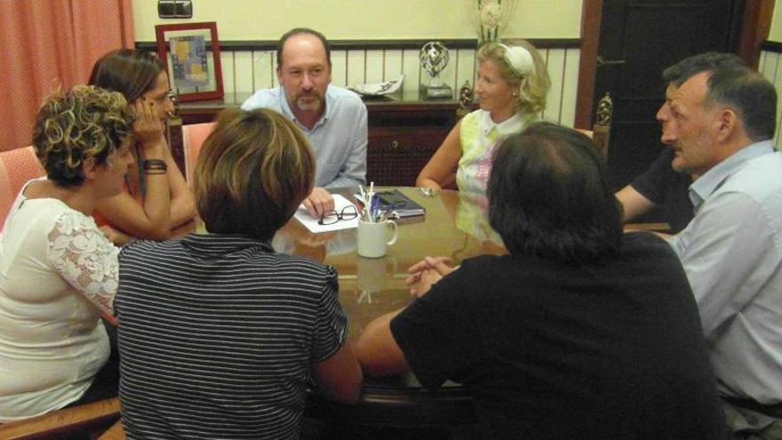 Una foto de la reunión facilitada por el Ayuntamiento de Orihuela