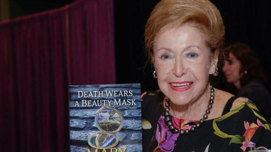 Mor la reina del suspens, Mary Higgins Clark