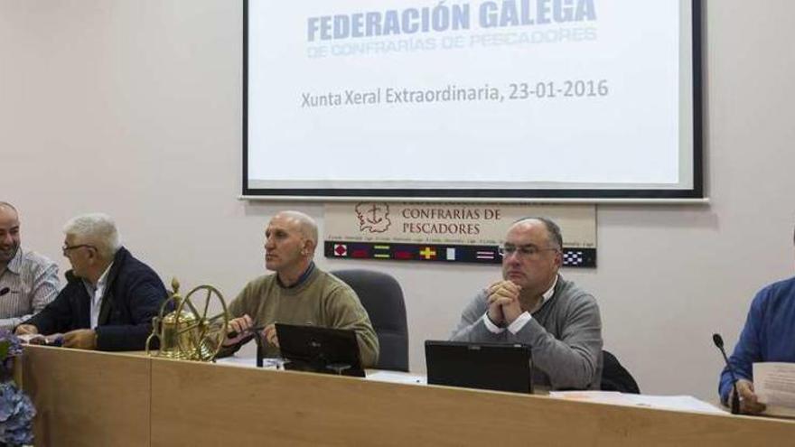 Un momento de la asamblea de ayer, en la sede de la federación gallega, en Milladoiro.