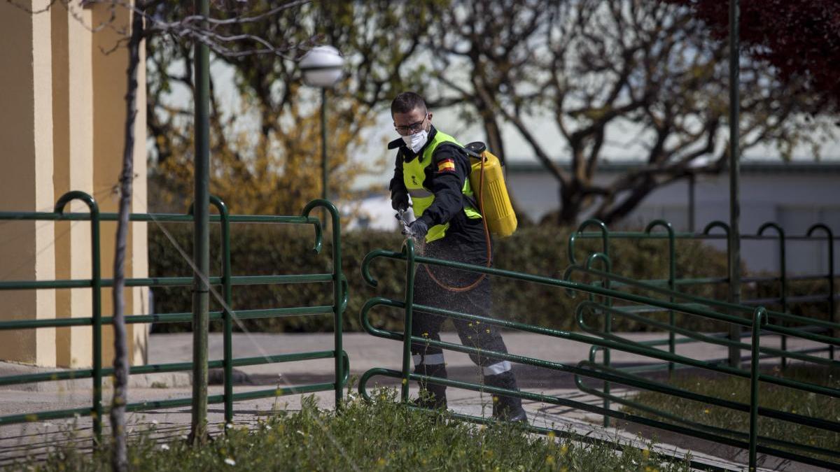 La UME desinfecta un centro de la provincia. Sigue la última hora del coronavirus en Zamora.