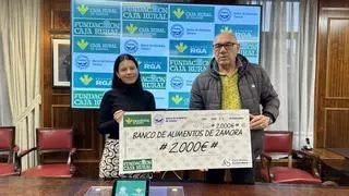Dos mil euros del Reto Solidario de Caja Rural de Zamora para el Banco de Alimentos