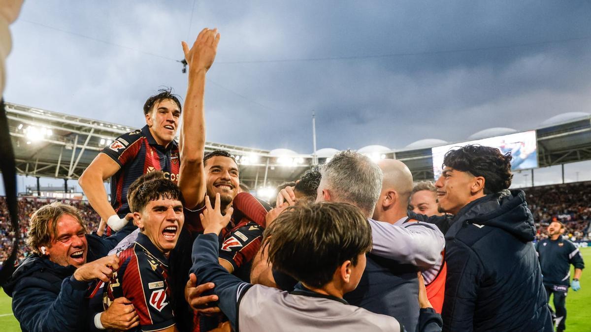 El Levante UD celebra uno de los tantos.