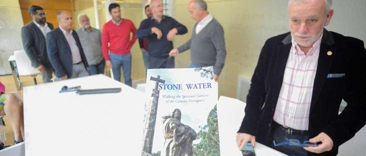 Presentación del libro &quot;Stone &amp; Water&quot;, en la sede de la Mancomunidade. // Iñaki Abella