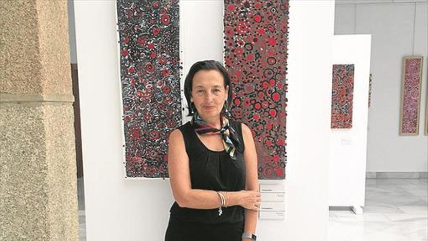 Victoria Guill, pintora emeritense: «Un grado en Bellas Artes sería buenísimo para los jóvenes»