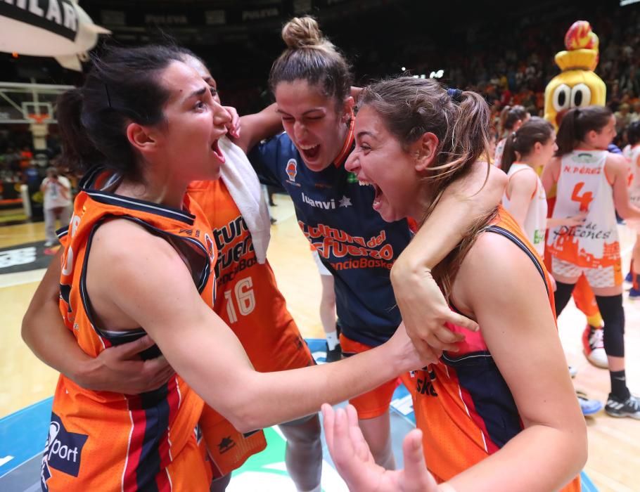 Celebraciones del Valencia Basket tras el pase a la semifinal