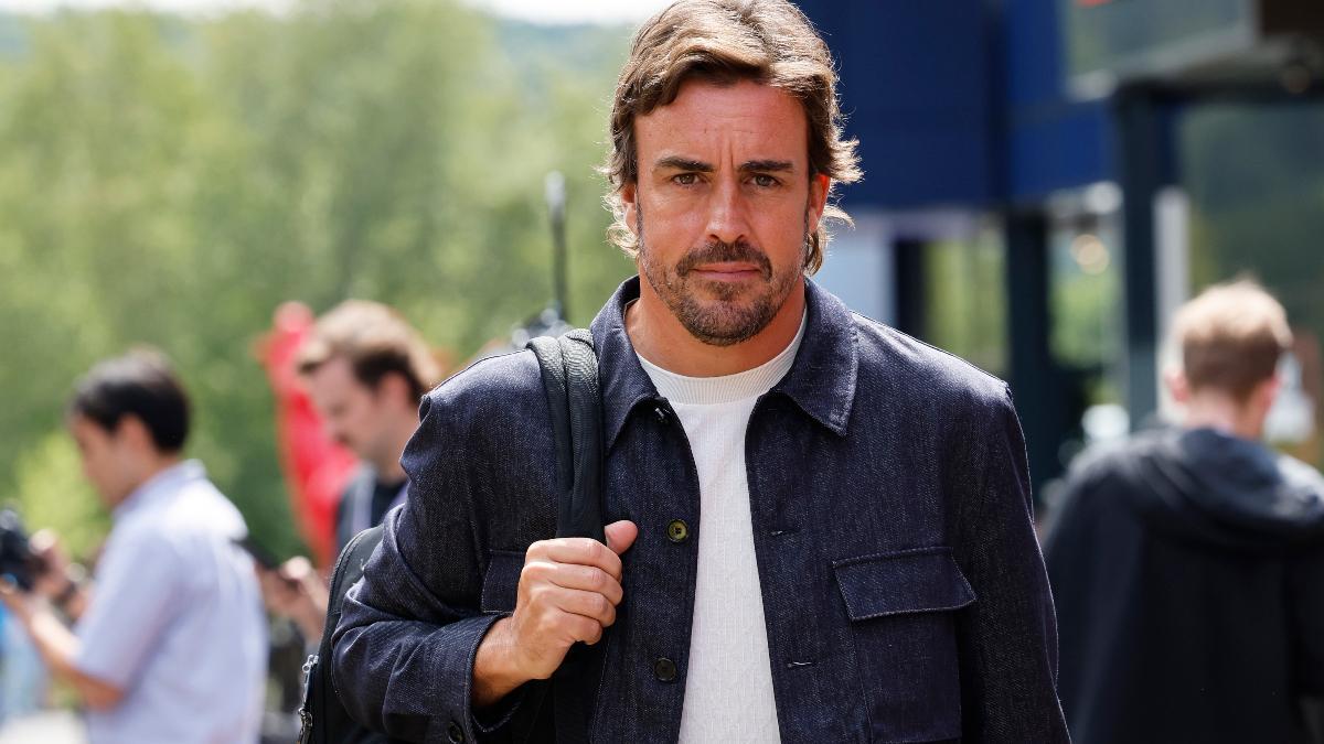 Fernando Alonso  llega al circuito belga de Spa, este jueves