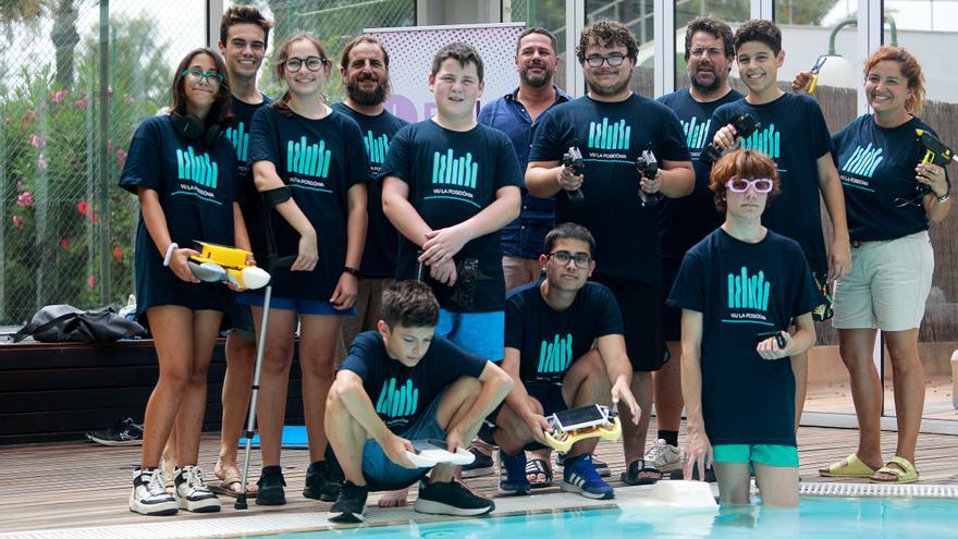 Galería de imágenes de las pruebas de barcos solares con diseño 3D en el Spa Hotel Twins de Ibiza