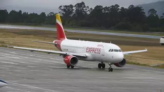 El plan de Aena naufraga en Peinador con dos rutas nuevas y cuatro cancelaciones