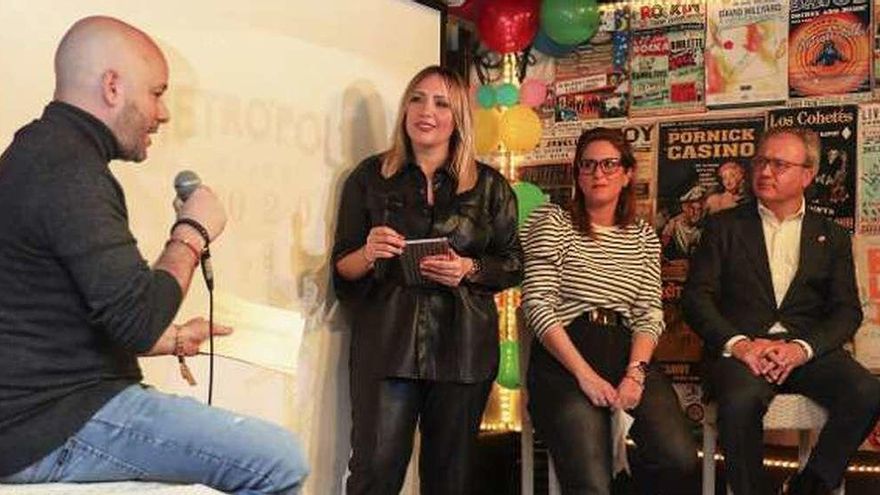 Por la izquierda, Marino González, Arancha Nieto, Lara Martínez y Álvaro Alonso, ayer, en Gijón, durante la presentación de la programación de Metrópoli.