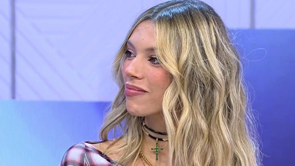 Alejandra Rubio confirma la buena noticia y la feliz fecha pese a la polémica que vive: "Solo estoy yo, que está mi equipo detrás. Ha sido mucho tiempo"