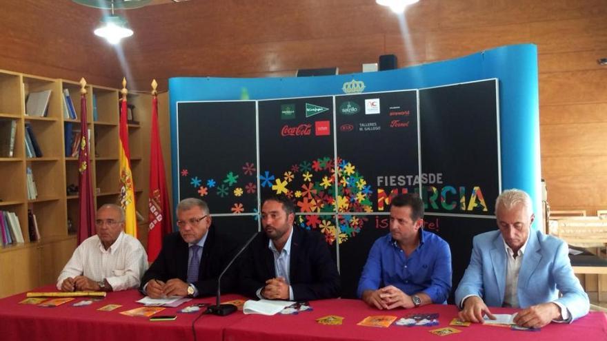 El concejal de Turismo presentó el programa acompañado de los organizadores de la Feria.