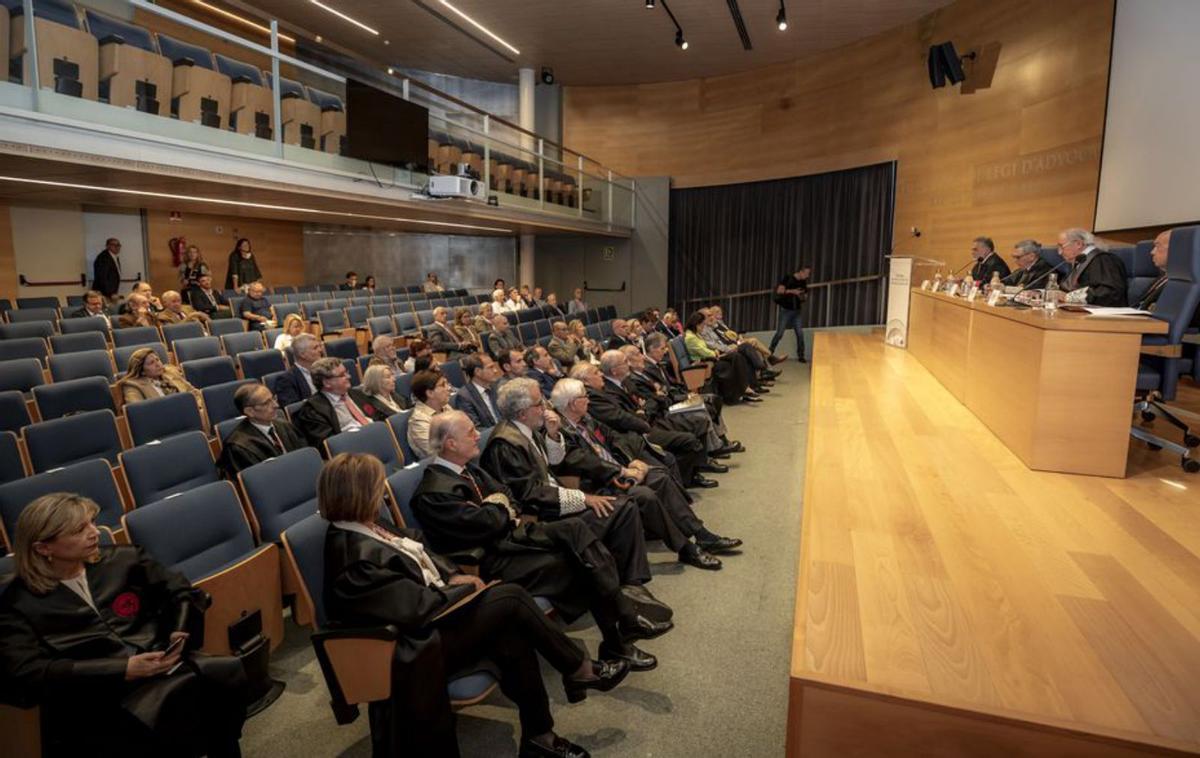 El homenaje se celebró en el Colegio de Abogados.  | B.RAMON