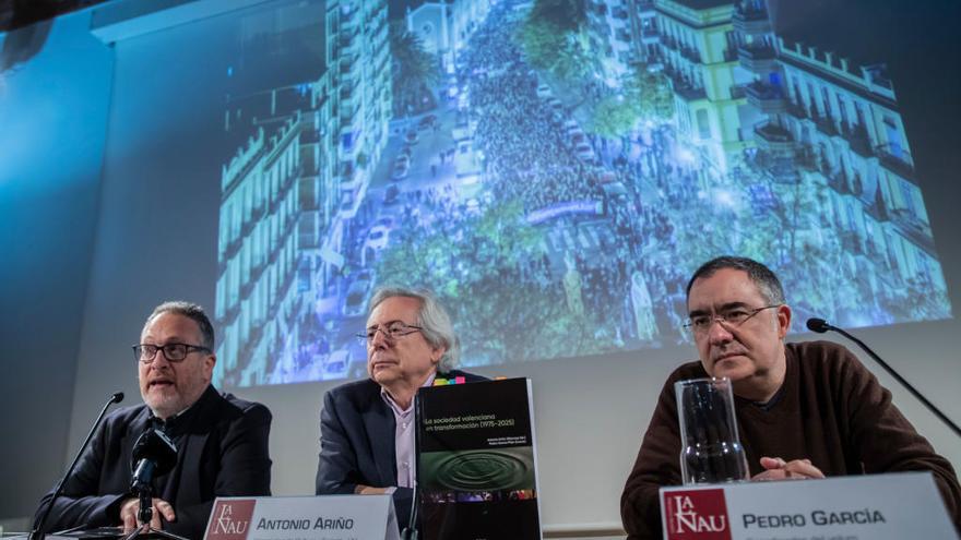 Vicent Flor, Antonio Ariño y Pedro García Pilán.