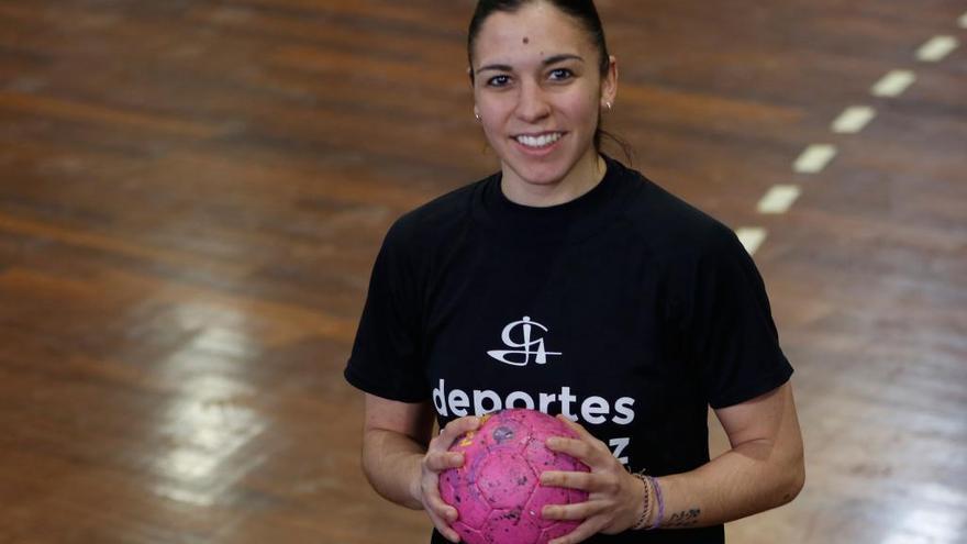 Estela Doiro durante un entrenamiento del Mecalia en A Sangriña. // R. Grobas