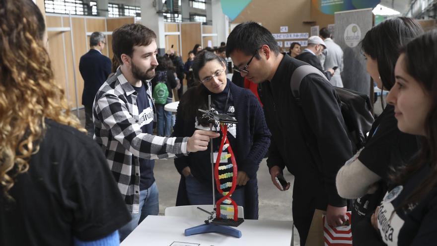 EN IMÁGENES: Feria de la Ciencia y la Innovación en la Fábrica de Armas de La Vega (Oviedo).