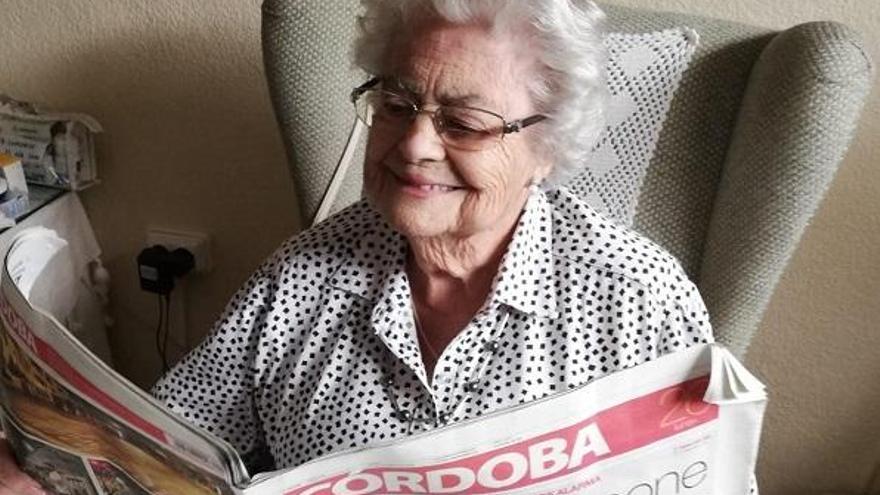 La lectora Loli Guillón cumple 90 años